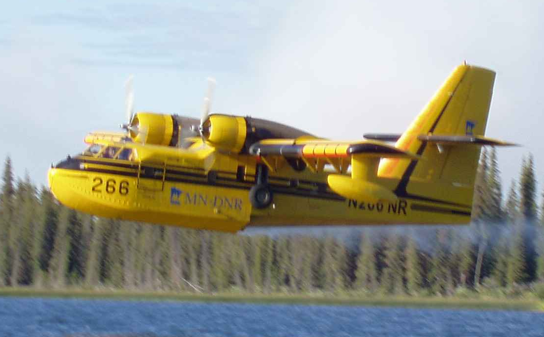 cl-215 water bomber